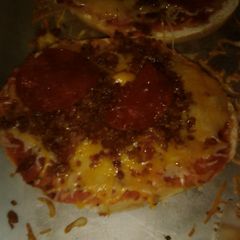 A picture of Pizza bagels.