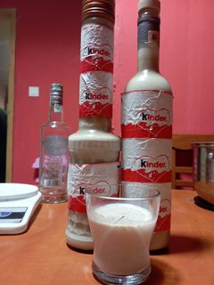 Kinder likőr recept fotója