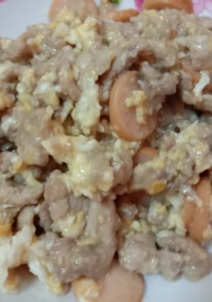 รูปของ หมูสับใส้กรอกผัดไข่