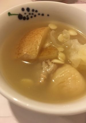 雪梨無花果瘦肉湯 的食譜成品照片