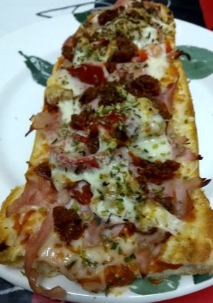 Foto principal de 🍕 Tosta de jamón y chorizo