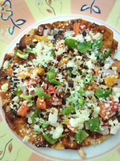 रोटी पिज़्ज़ा (roti pizza recipe in Hindi) रेसिपी मुख्य फोटो