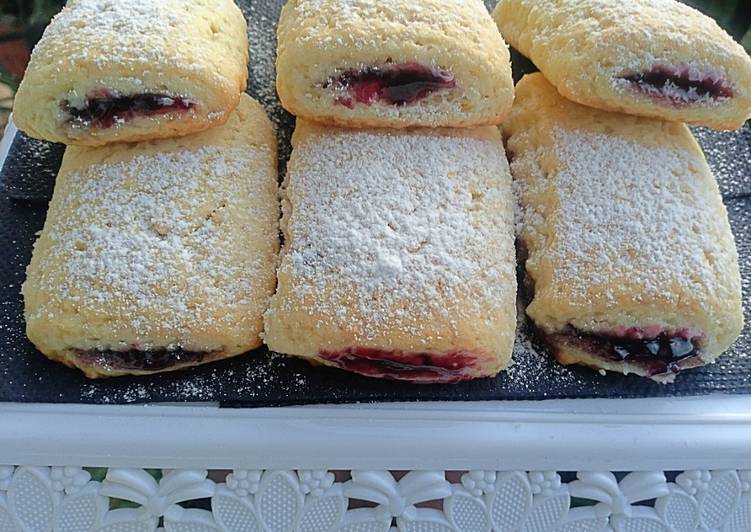 Mini strudel alla confettura di mirtilli