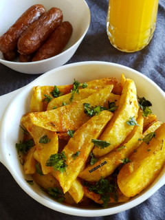 A picture of Deep Fried Crunchy Spiced Rosemary Potato Wedges #passonbutton.