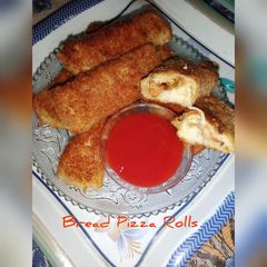 A picture of Bread Pizza Rolls.