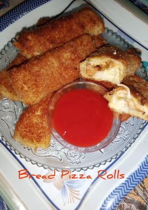 A picture of Bread Pizza Rolls.