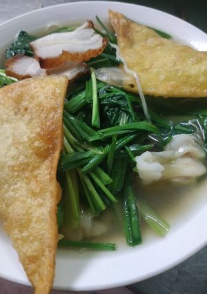 Hình của món Mì vằn thắng.