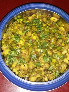 आलू सेम (Aloo sem recipe in hindi) रेसिपी मुख्य फोटो