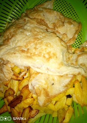 A picture of Chiefs & eggs.