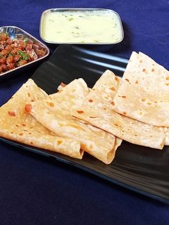 पडवाली रोटी (padwali roti recipe in Hindi) रेसिपी मुख्य फोटो