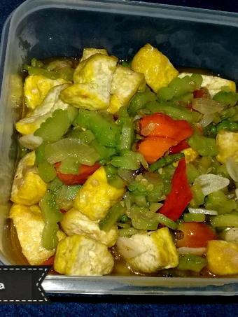 Cara Simple Membuat Resep  Oseng pare tahu pedas yang Lezat Sekali, Enak