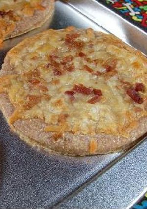 A picture of Mini Pig Pizza Treats.