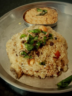 கோதுமை ரவை வெண்பொங்கல்(wheat rava pongal recipe in tamil) செய்முறை முக்கிய புகைப்படம்
