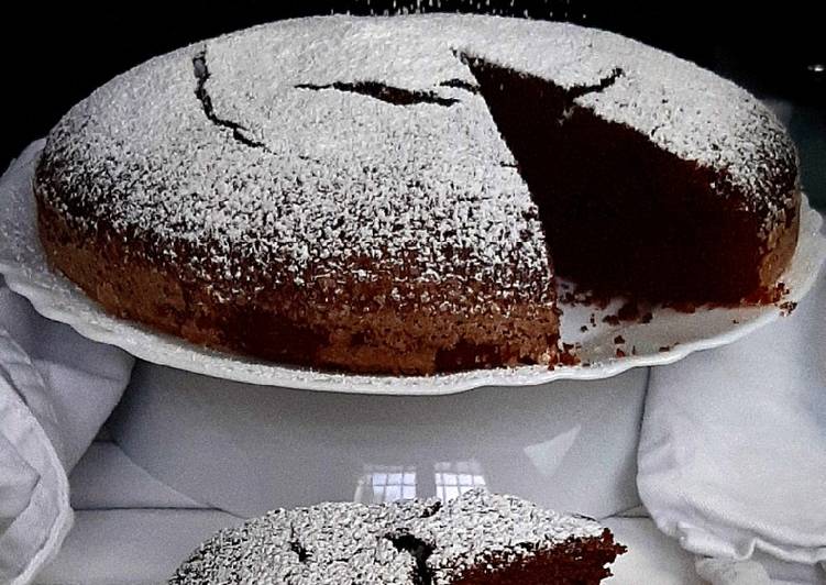 Torta nocciolina al cacao senza burro