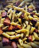 Macarrones kombu con tofu picante caramelizado