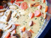 Une photo de blanquette de volaille