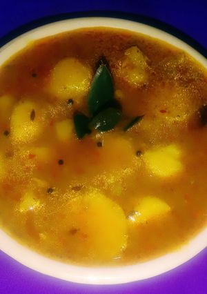 मथुरा के आलू की डुबकी(mathura ki aloo ki dubki recipe in Hindi) रेसिपी मुख्य फोटो