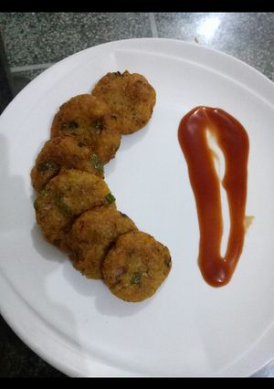 A picture of Leftover rice cutlets.