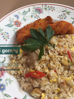 Foto resep Nasi Goreng singapore with chicken katsu