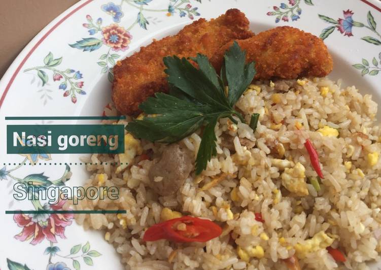 Nasi Goreng singapore with chicken katsu