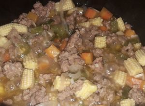 Una foto de Carne molida con chilotes🌾