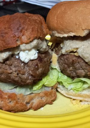 A picture of Mushroom Burger.