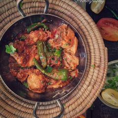 A picture of Highway Style karahi.