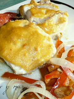 Una foto de Bacalao al horno con costra de alioli