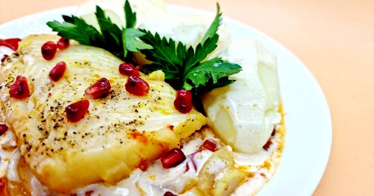 Палтус синекорый посол. Палтус соленый. Палтус рулеты. Палтус жирная рыба. Палтус соленый нарезка.