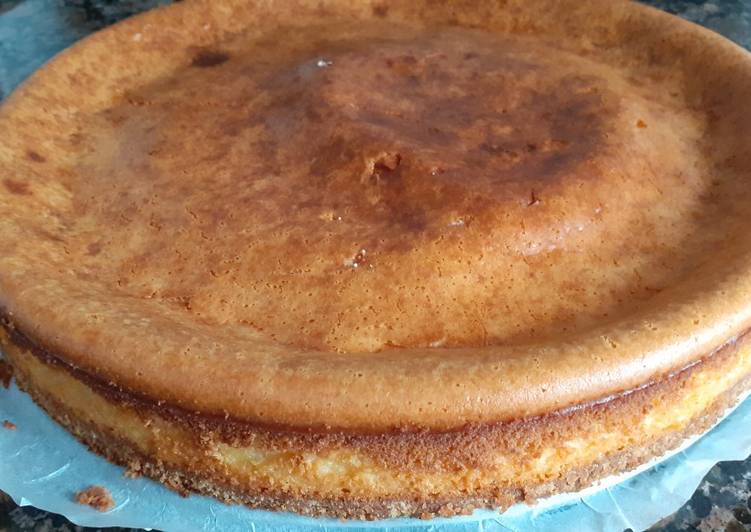 Recipe of Perfect Tarta de requesón casero