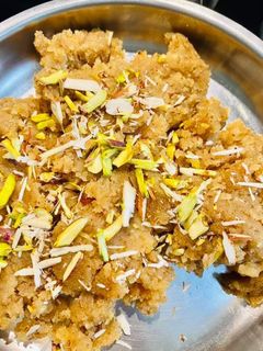 ઘઉં ના જાડા લોટ નો શીરો રેસીપી મુખ્ય ફોટો