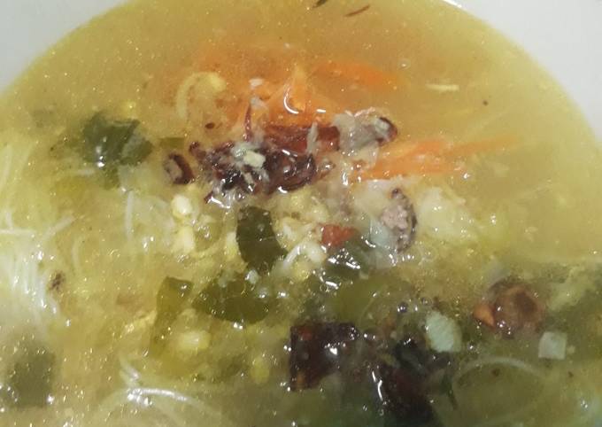 Cara Praktis Memasak Soto balungan ayam Anti Gagal