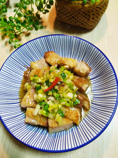 蔥燒雞腿肉 的食譜成品照片