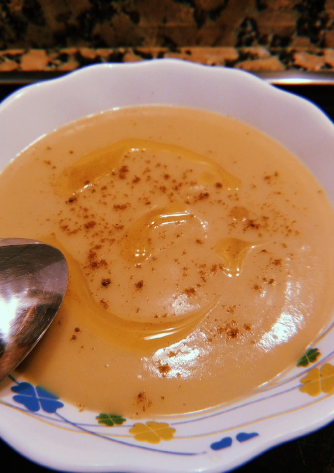Una foto de Bisara (crema de habas)