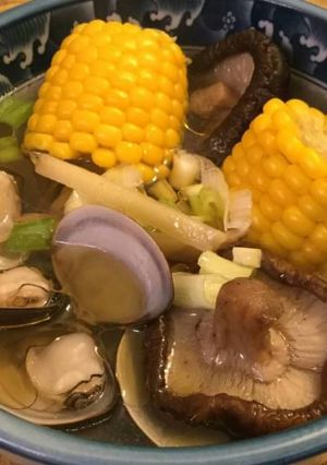 蛤蜊玉米香菇湯 的食譜成品照片