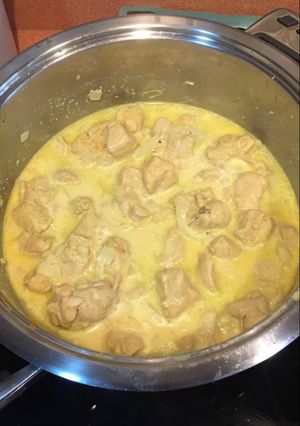 Una foto de Pavo con salsa al curry