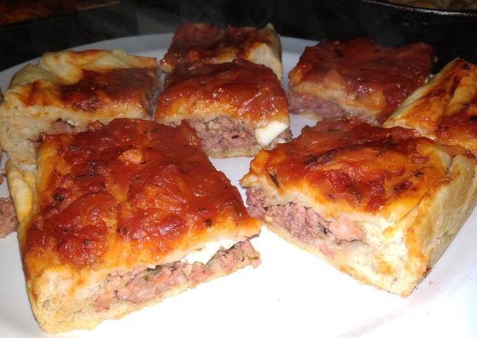 Pizza rellena de carne Receta de Stefany- Cookpad