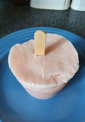 A picture of Yoghurt Ice-Cream On a Stick.