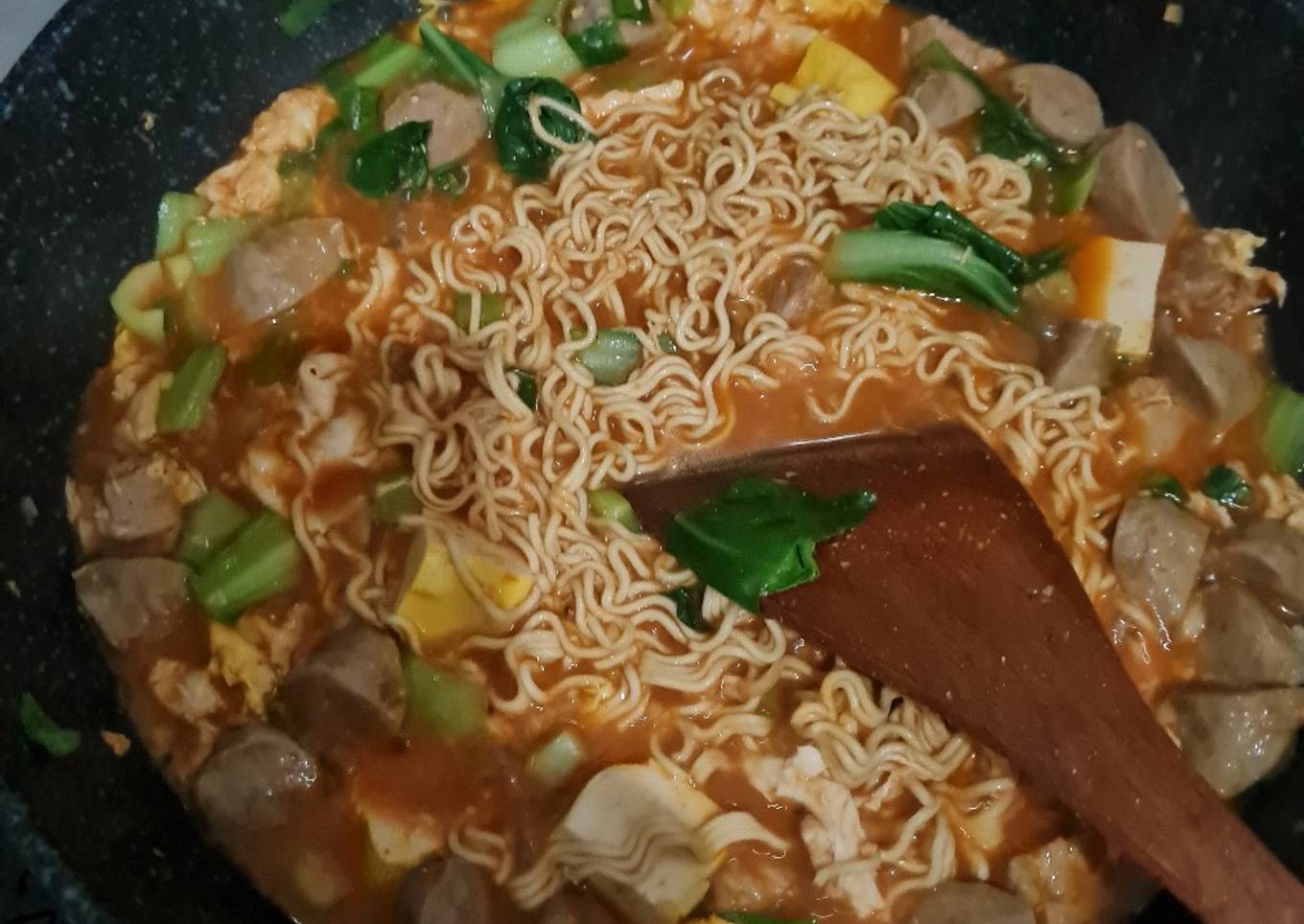 Mie tek2 ala korea (pork) / ramnyun?
