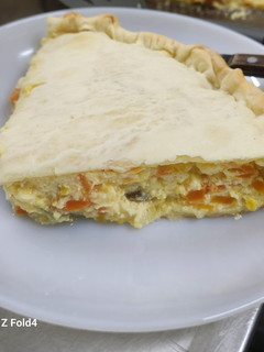 Una foto de Tarta rápida de choclo y zanahorias