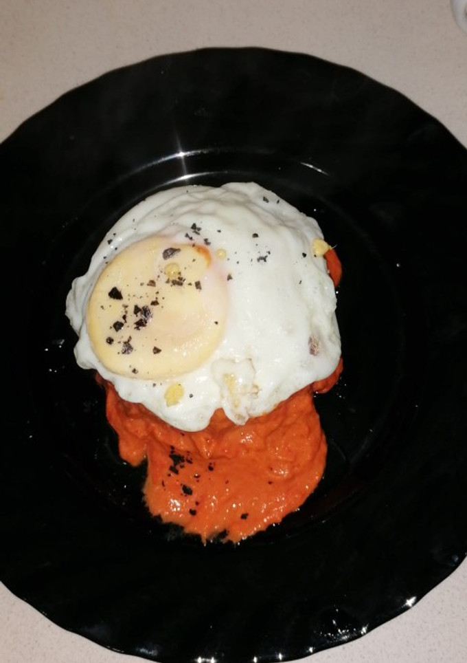 Una foto de Arroz a la cubana salsa casera con sobrasada