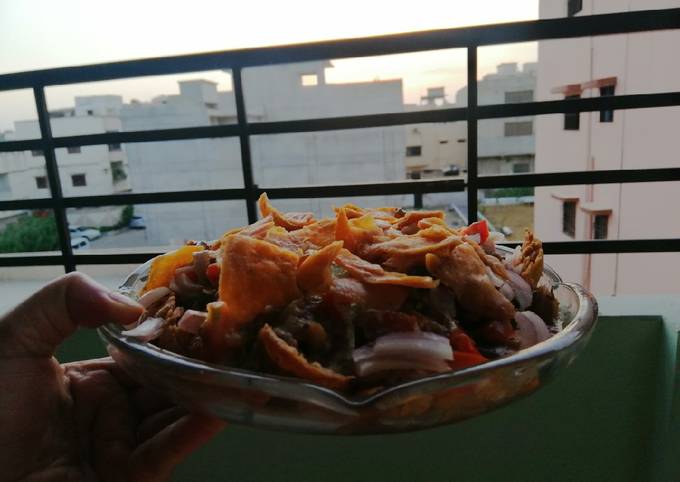 Samosa chaat