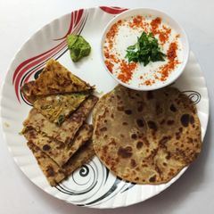 A picture of Stuffed Pumpkin Paratha.