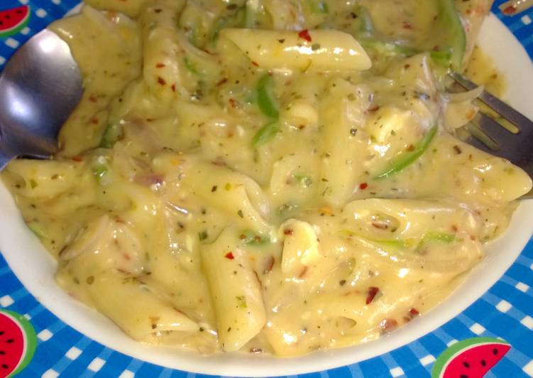 Penne Pasta in white sauce