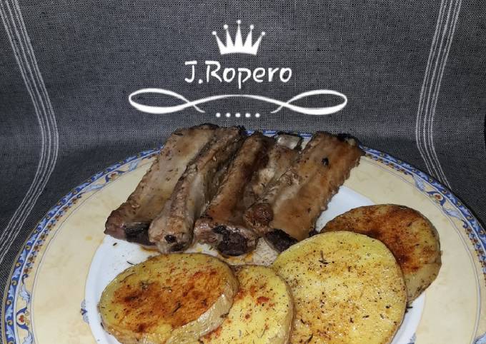 🐷costillas al horno con patatas🐷 Receta de (J.ROPERO)- Cookpad