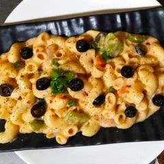 A picture of Pasta in mix sauce.