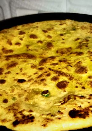 आलू के पराठे (aloo ke parathe recipe in Hindi) रेसिपी मुख्य फोटो