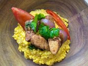 Una foto de risotto de pollo