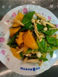 雙椒炒雪白菇 的食譜成品照片