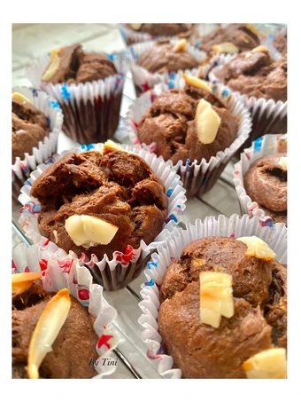 Cara Gampang Membikin Resep  Banana cinamon chocolate Muffins yang Lezat, Lezat Sekali